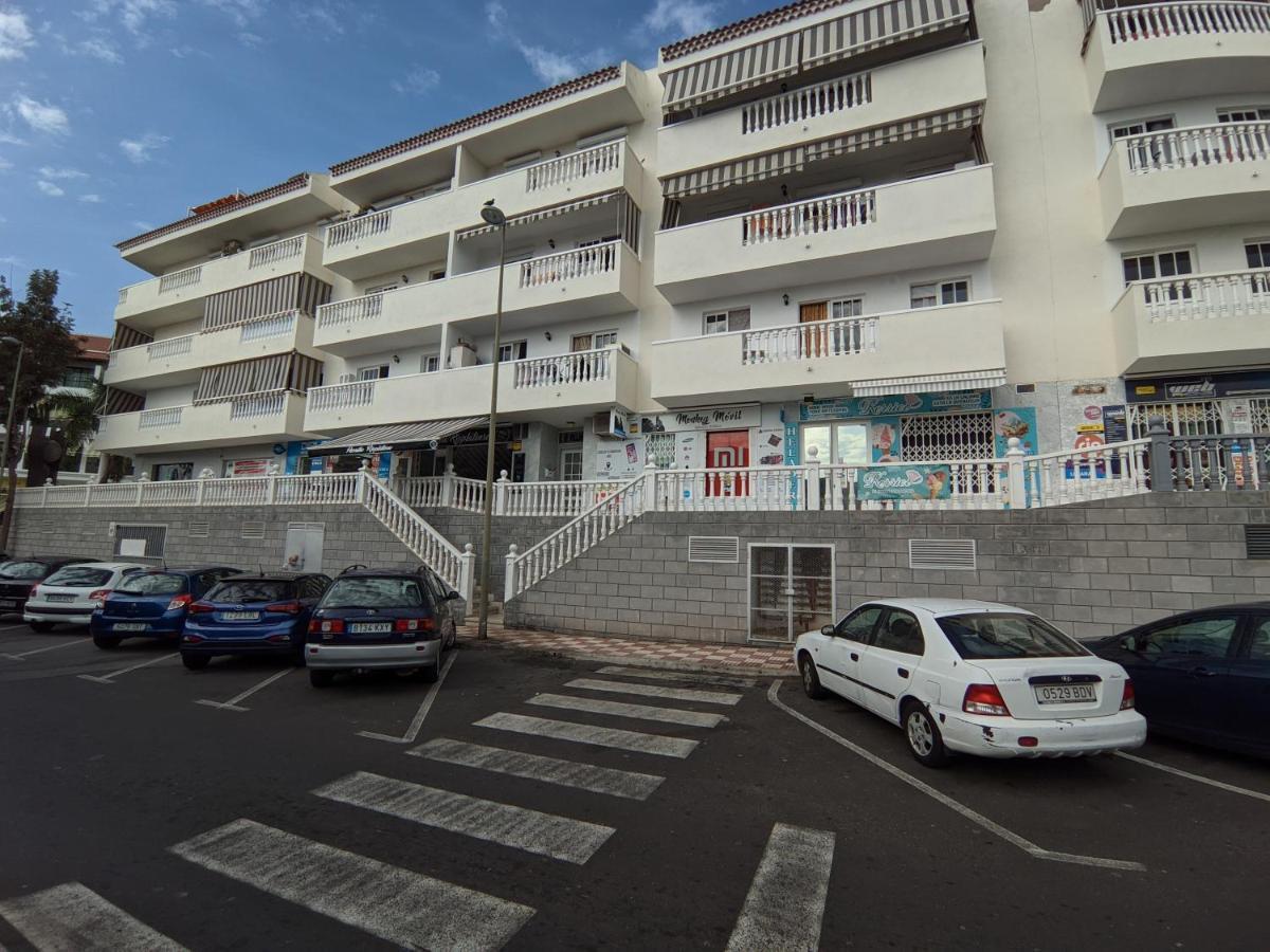 Apartamento "La Livenza" En El Centro De Adeje Con Garaje Privado Leilighet Costa Adeje  Eksteriør bilde